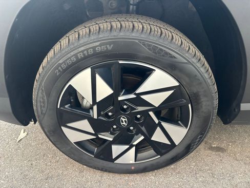 Used 2025 Hyundai Kona SEL image 30