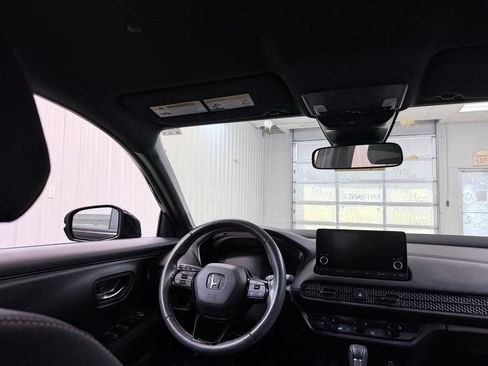 Used 2024 Honda HR-V Sport image 25