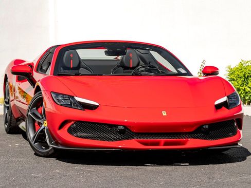 Used 2024 Ferrari 296 GTS RWD image 5