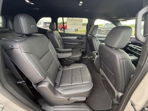 New 2026 Buick Enclave Sport Touring FWD image 38