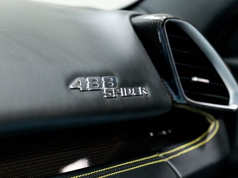 Used 2017 Ferrari 488 Spider RWD image 46