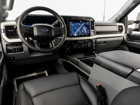 Used 2023 Ford F350 XLT w/ XLT Premium Package AWD/4WD image 36
