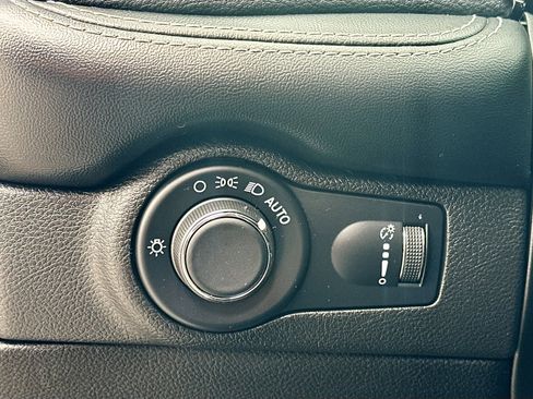 Used 2021 Dodge Durango SRT Hellcat w/ Technology Group image 11