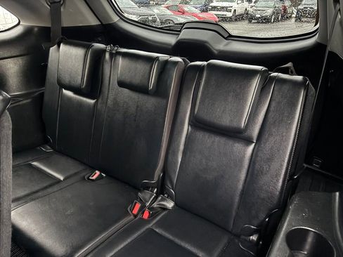 Used 2019 Toyota Highlander XLE image 13