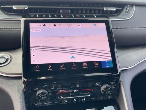 New 2025 Jeep Grand Cherokee Limited image 23