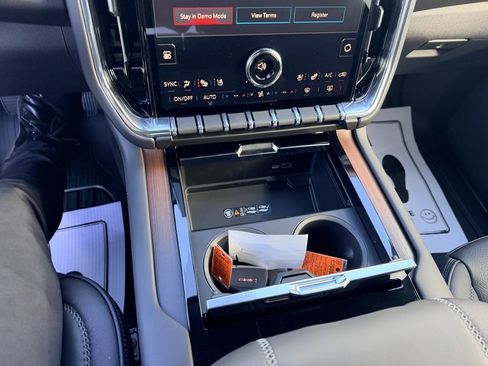 New 2026 GMC Yukon Denali w/ Denali Reserve Package image 20