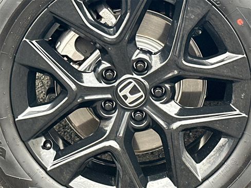 Used 2025 Honda HR-V Sport image 6