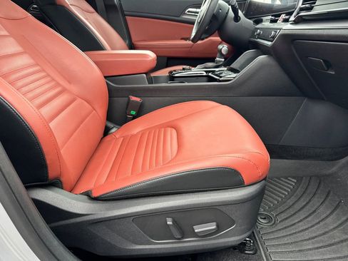 Certified 2024 Kia Sportage SX image 13