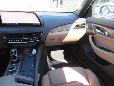 Used 2025 Cadillac CT5 Premium Luxury image 15