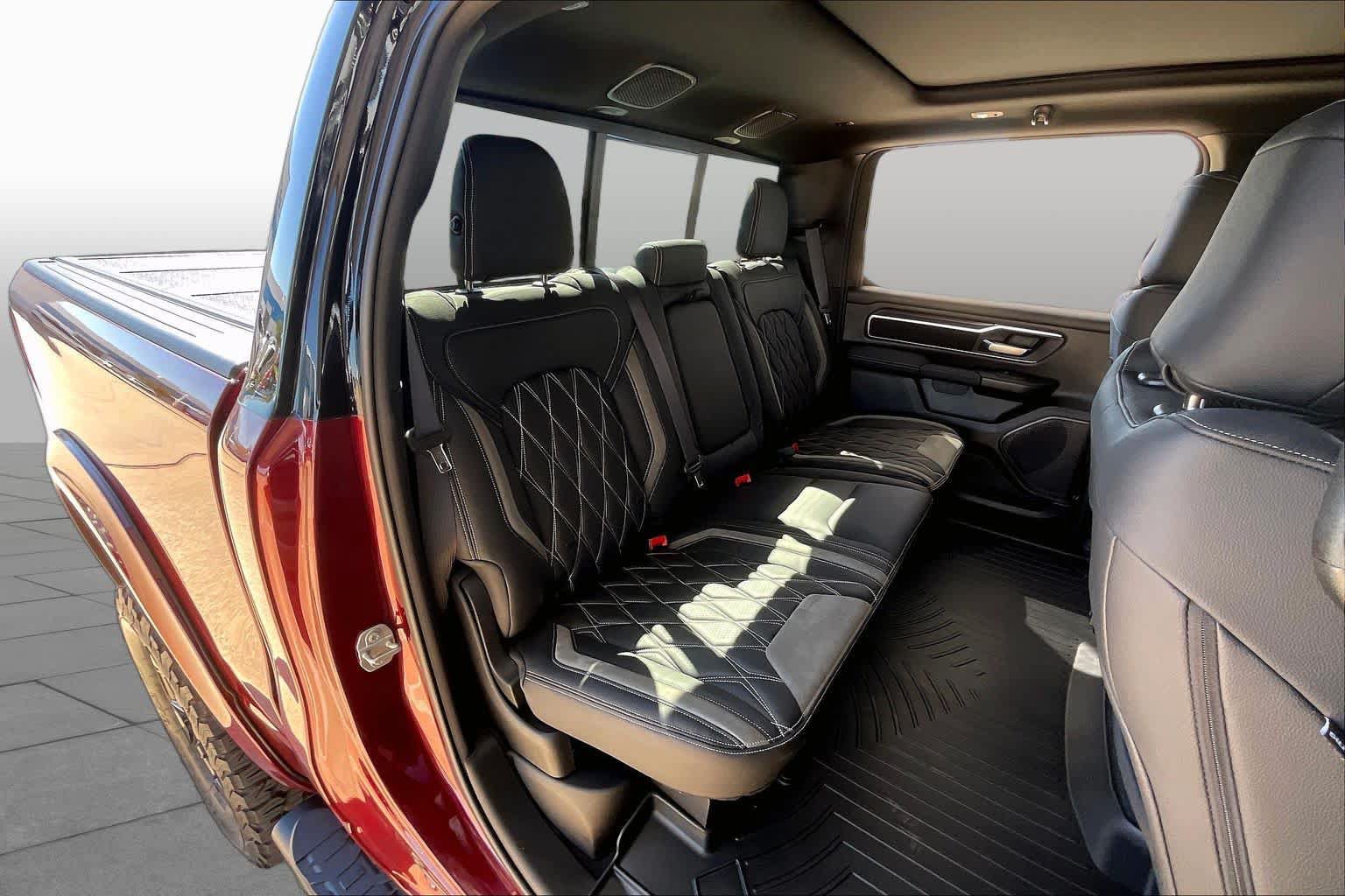 Used 2025 RAM 1500 Big Horn AWD/4WD image 19