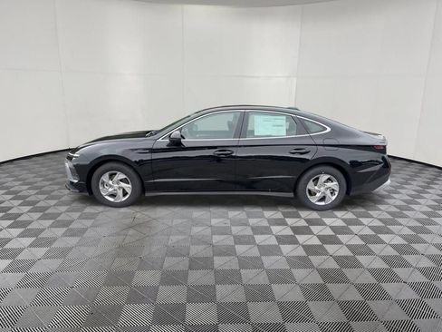 Used 2026 Hyundai Sonata SE FWD image 10