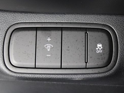 Certified 2026 Hyundai Venue SEL FWD image 24
