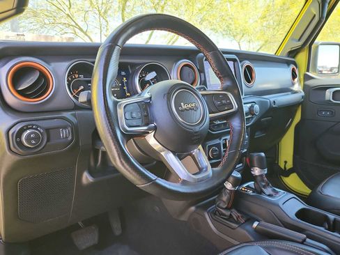 Used 2023 Jeep Gladiator Mojave w/ LED Lighting Group AWD/4WD image 2