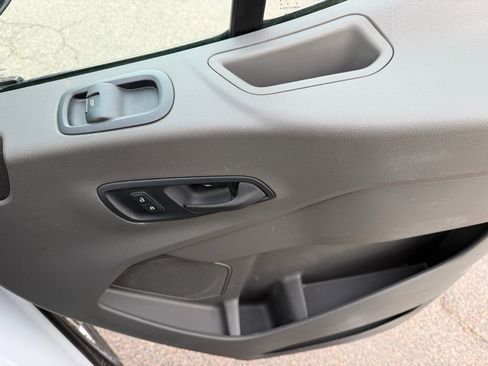 Used 2020 Ford Transit 250 Low Roof AWD image 17