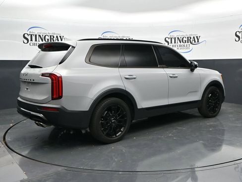 Used 2022 Kia Telluride SX w/ SX Prestige Package AWD/4WD image 7
