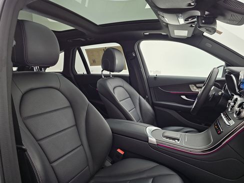 Certified 2022 Mercedes-Benz GLC 300 4MATIC image 17