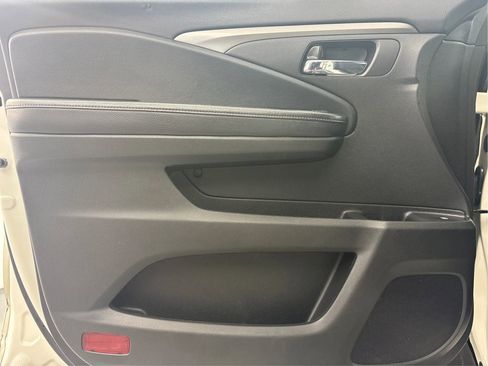 Used 2019 Honda Pilot EX image 26
