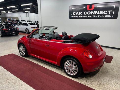 Used 2009 Volkswagen Beetle S image 17