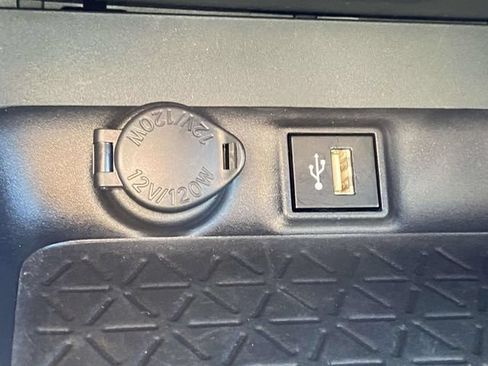 Used 2025 Toyota RAV4 XLE Premium FWD image 25