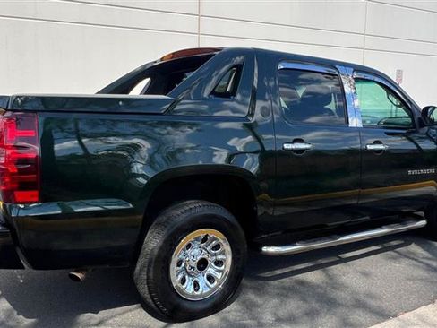 Used 2013 Chevrolet Avalanche LT RWD image 20