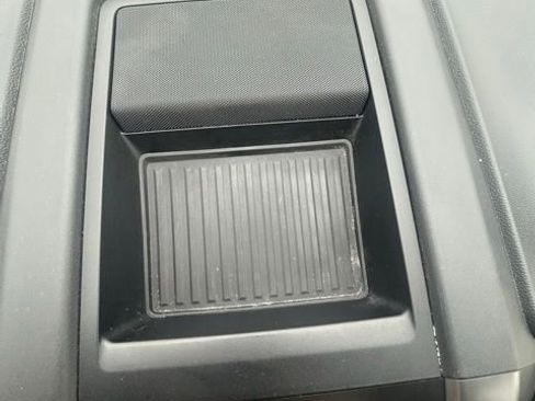 Used 2020 Ford F150 XLT image 16