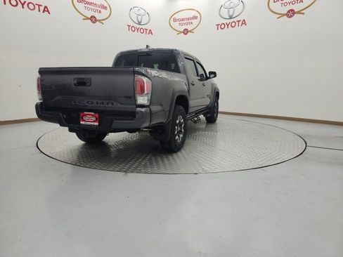 Used 2023 Toyota Tacoma TRD Off-Road image 8