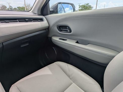 Used 2018 Honda HR-V EX-L image 19