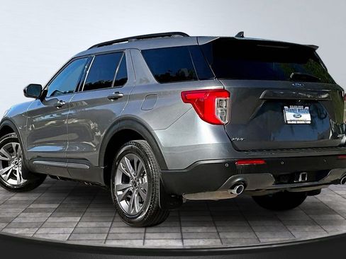 Used 2024 Ford Explorer XLT w/ Equipment Group 202A AWD/4WD image 4