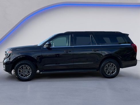 Used 2025 Ford Expedition Max Active RWD image 11