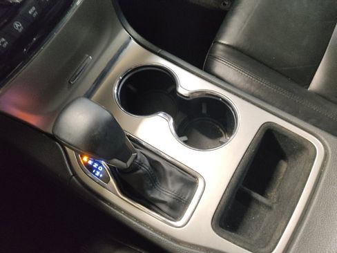 Used 2019 Jeep Grand Cherokee Limited image 26