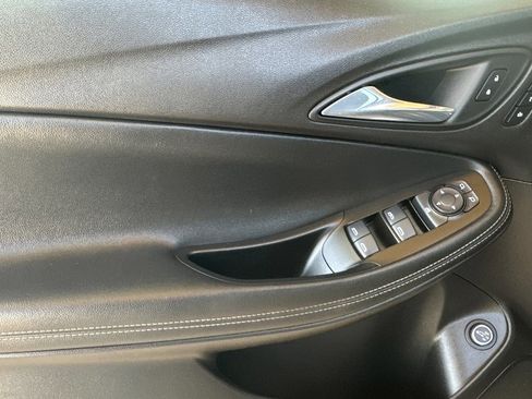 Certified 2022 Buick Encore GX Essence w/ Experience Buick Package image 11