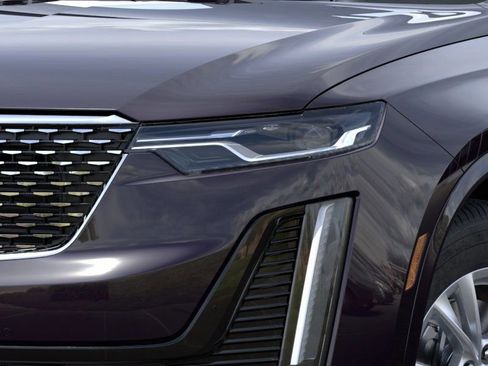 New 2025 Cadillac XT6 Luxury image 10