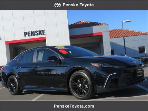 Certified 2026 Toyota Camry SE image 1