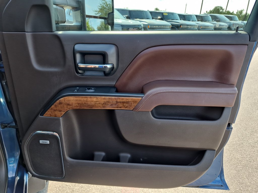 Used 2016 Chevrolet Silverado 2500 High Country AWD/4WD image 34