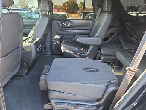 Used 2022 Chevrolet Tahoe Z71 w/ Luxury Package image 39