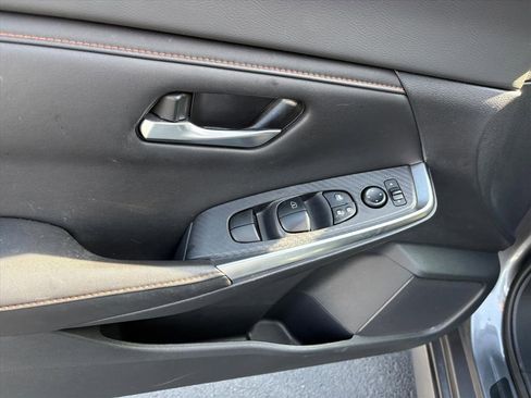 Used 2022 Nissan Sentra SR w/ Lighting Package image 22