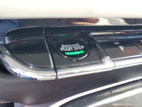 Certified 2022 Lincoln Nautilus Black Label w/ Cargo Utility Package image 27