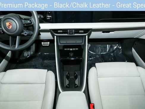 Used 2025 Porsche Macan 4S Electric AWD/4WD image 45
