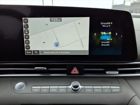 Certified 2024 Hyundai Elantra SEL image 10