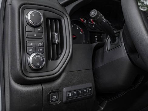 New 2024 GMC Sierra 3500 Pro w/ Convenience Package image 18