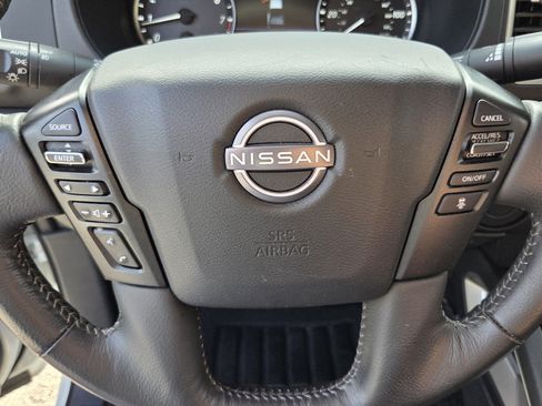 Used 2024 Nissan Frontier SV w/ SV Convenience Package RWD image 34