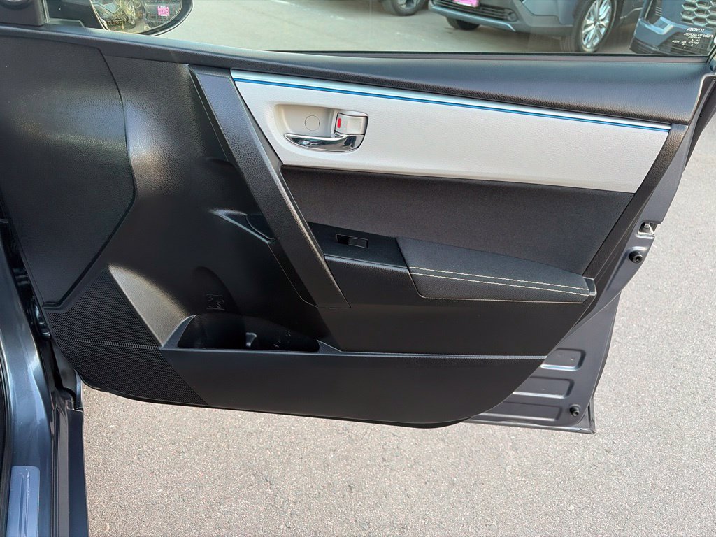Used 2015 Toyota Corolla LE w/ Body Protection Package #1 FWD image 12