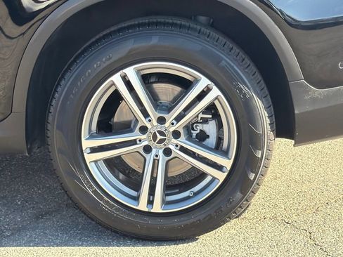 Used 2021 Mercedes-Benz GLC 300 4MATIC image 17