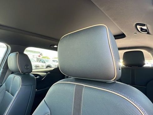 Used 2022 Chevrolet Blazer Premier w/ Enhanced Convenience Package image 22