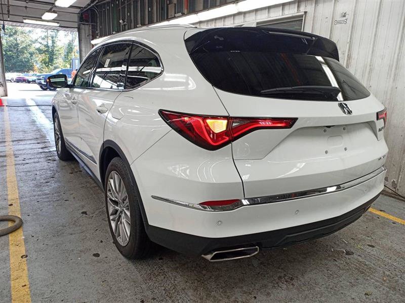 Used 2023 Acura MDX w/ Advance Package AWD/4WD image 9