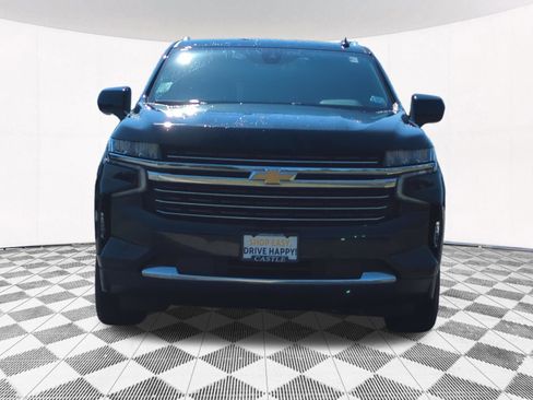 Used 2022 Chevrolet Suburban LT AWD/4WD image 8