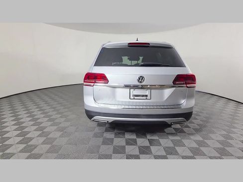 Used 2018 Volkswagen Atlas SE FWD image 42