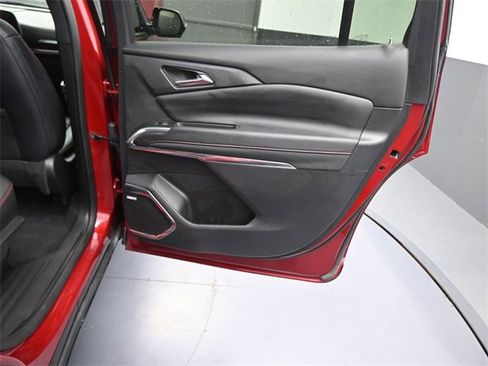 Used 2024 Chevrolet Traverse RS image 13