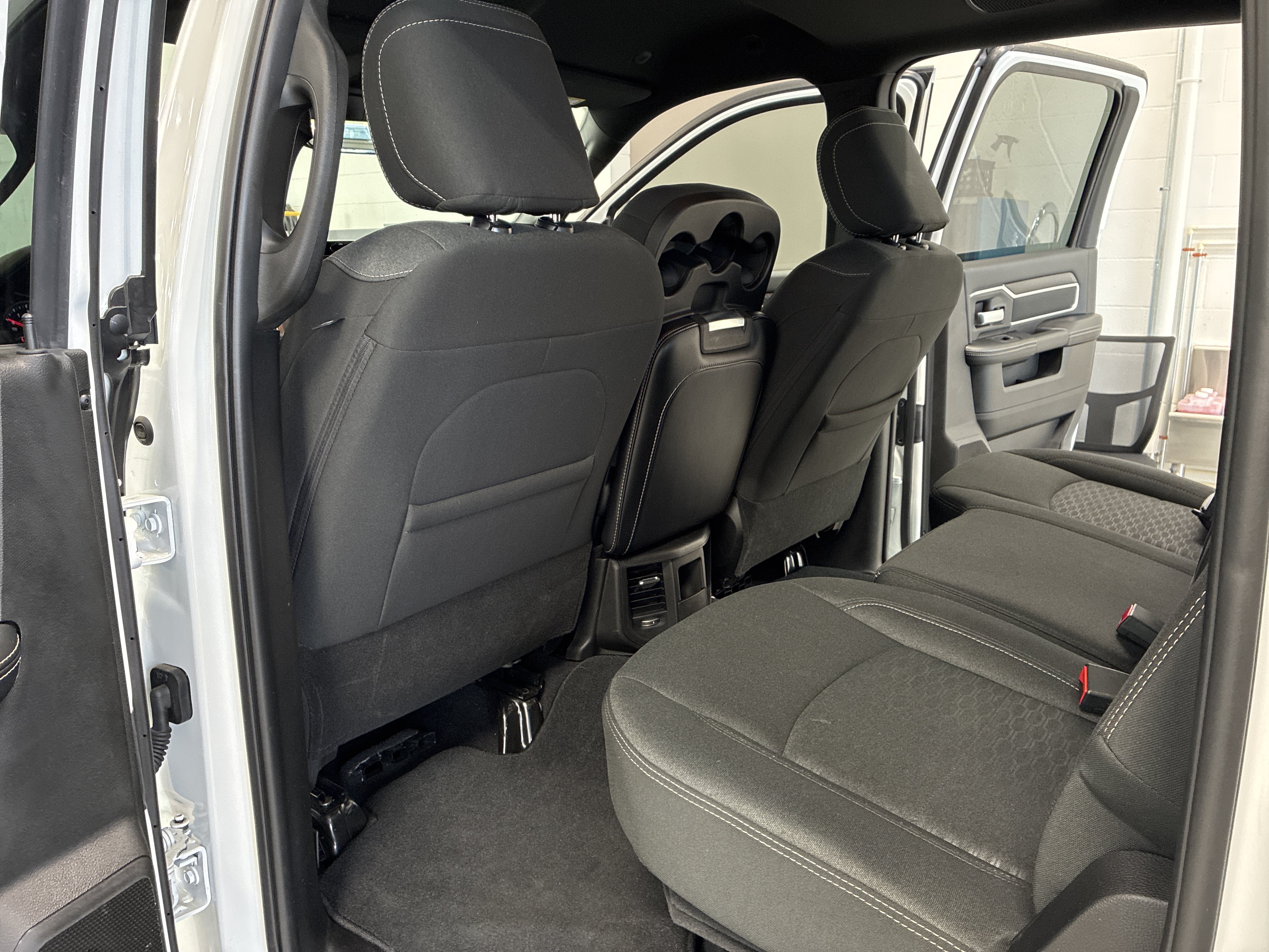 Certified 2025 RAM 2500 Big Horn AWD/4WD image 14