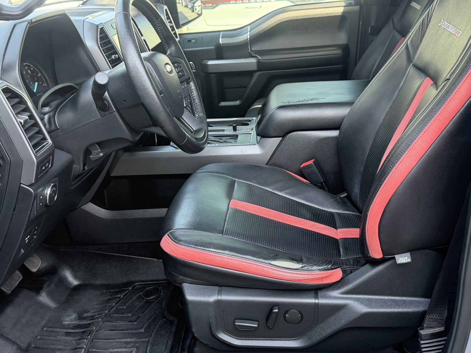 Used 2019 Ford F150 XLT w/ Equipment Group 302A Luxury AWD/4WD image 20